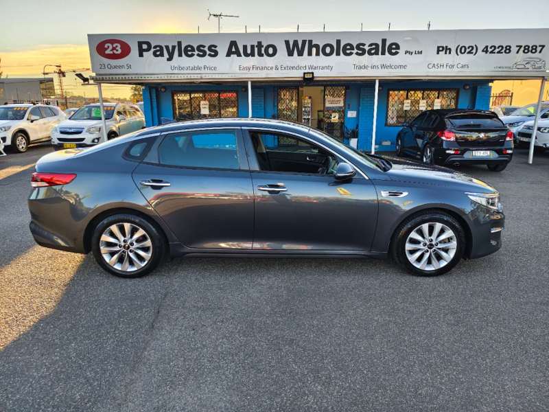 2018 KIA OPTIMA Si, auto, low kilometers, well maintained, $ 17999 Great car.