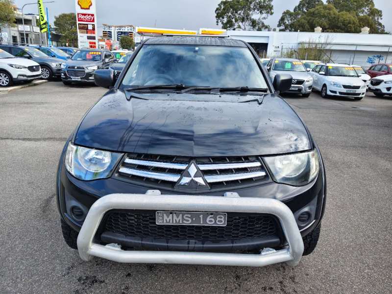2014 MITSUBISHI TRITON GLX (4x4), auto, low kilometers, well maintained, $ 17999 Ready for work.