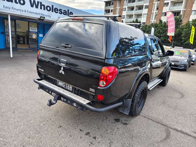 2014 MITSUBISHI TRITON GLX (4x4), auto, low kilometers, well maintained, $ 17999 Ready for work.