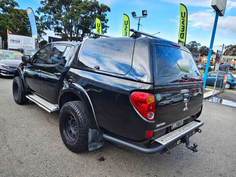 2014 MITSUBISHI TRITON GLX (4x4), auto, low kilometers, well maintained, $ 17999 Ready for work.