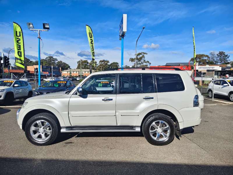 2012 MITSUBISHI PAJERO EXCEED LWB (4x4), 7 seats, hard to find this condition, $ 21999