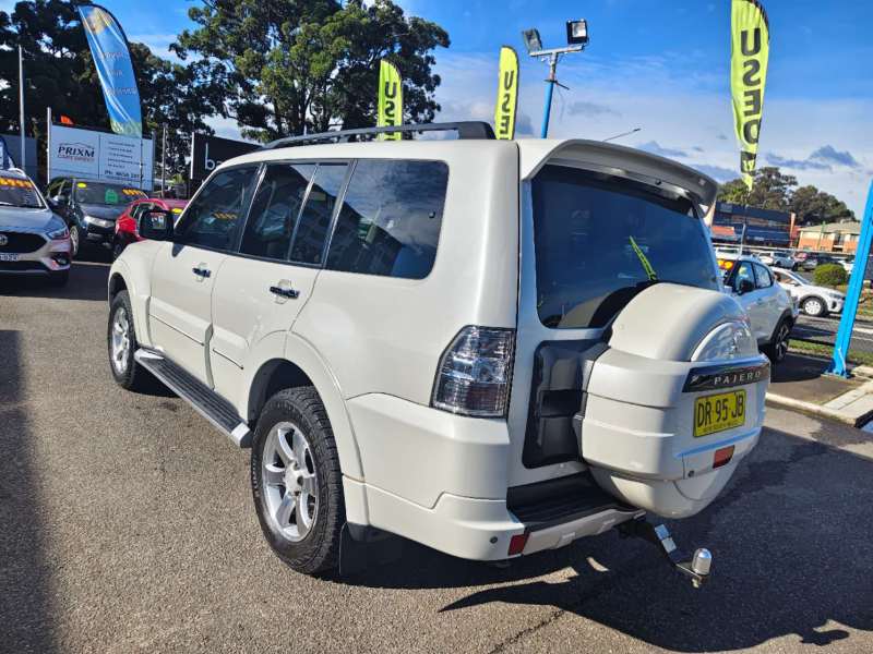 2012 MITSUBISHI PAJERO EXCEED LWB (4x4), 7 seats, hard to find this condition, $ 21999
