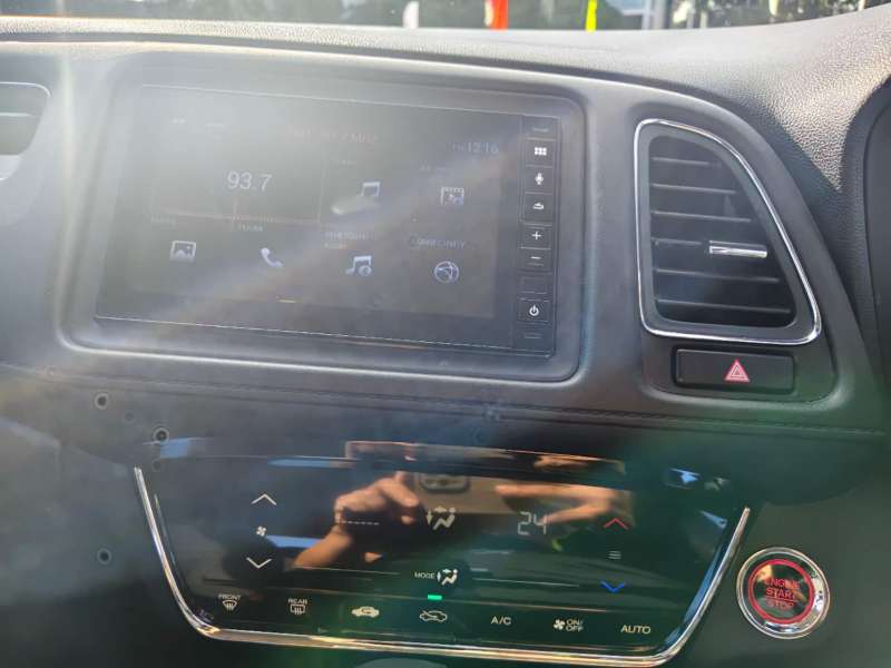 2021 HONDA HR-V VTi-S, auto, low kilometers, well maintained, $ 18999