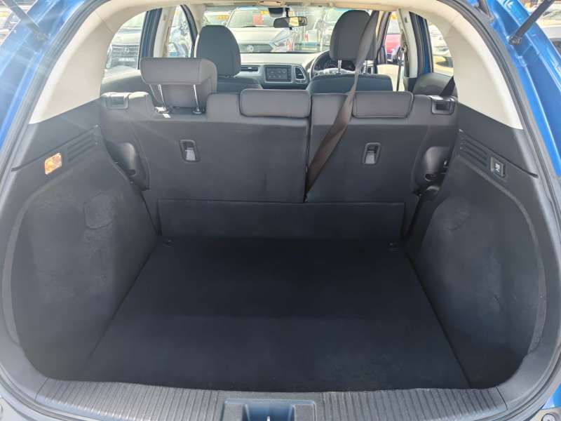 2021 HONDA HR-V VTi-S, auto, low kilometers, well maintained, $ 18999