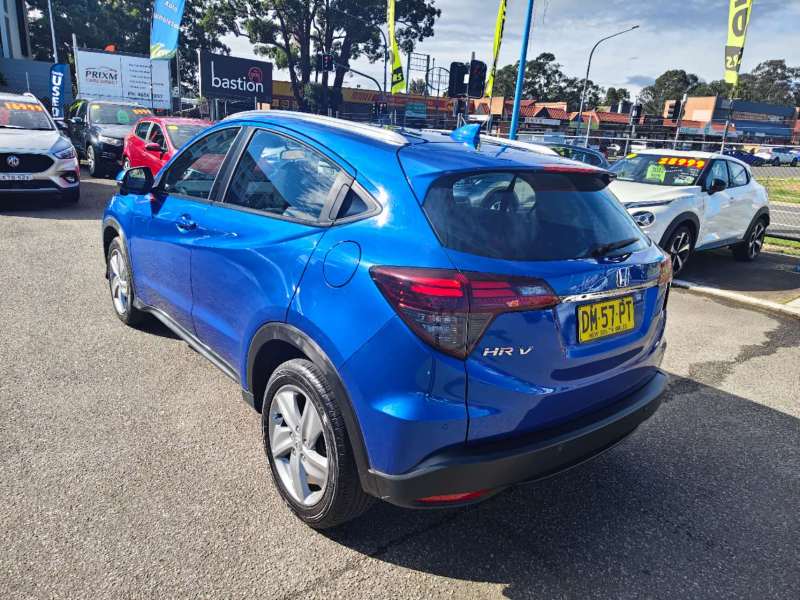 2021 HONDA HR-V VTi-S, auto, low kilometers, well maintained, $ 18999