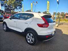 2020 VOLVO XC40 T4 MOMENTUM , well maintained, $ 19999 On special