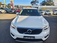 2020 VOLVO XC40 T4 MOMENTUM , well maintained, $ 19999 On special