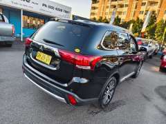 2017 MITSUBISHI OUTLANDER LS SAFETY PACK , 7 seats, $ 17999 Great suv.