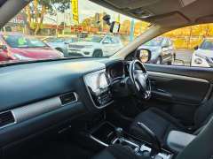2017 MITSUBISHI OUTLANDER LS SAFETY PACK , 7 seats, $ 17999 Great suv.