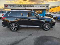 2017 MITSUBISHI OUTLANDER LS SAFETY PACK , 7 seats, $ 17999 Great suv.