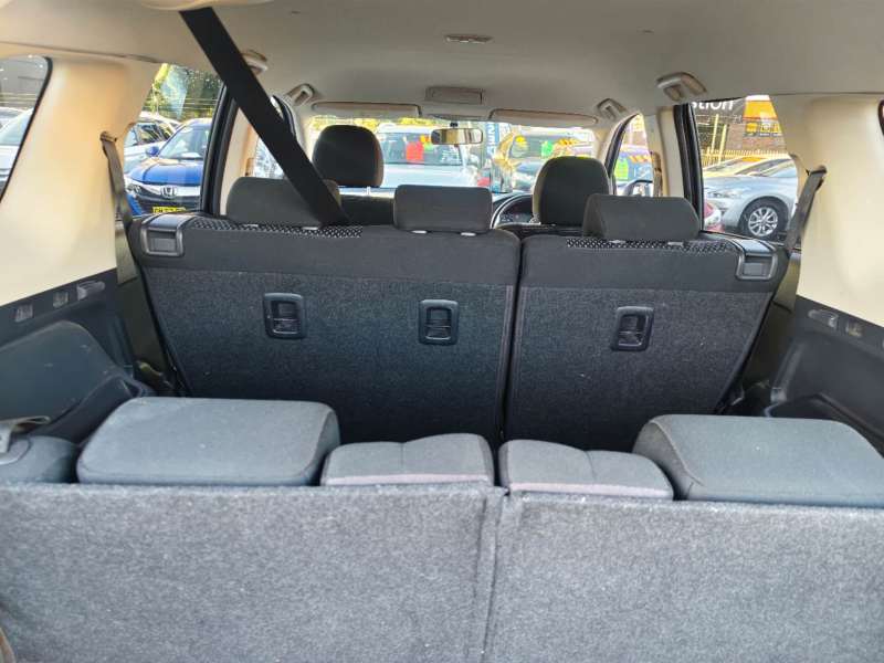 2017 MITSUBISHI OUTLANDER LS SAFETY PACK , 7 seats, $ 17999 Great suv.