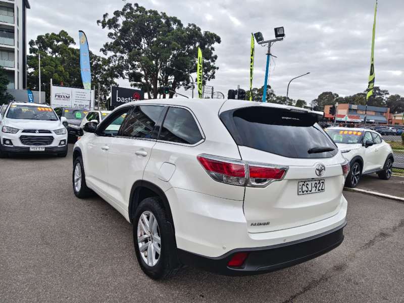2014 TOYOTA KLUGER GX , 7seats, low kilometers, well maintained, $ 18999 Great family suv.