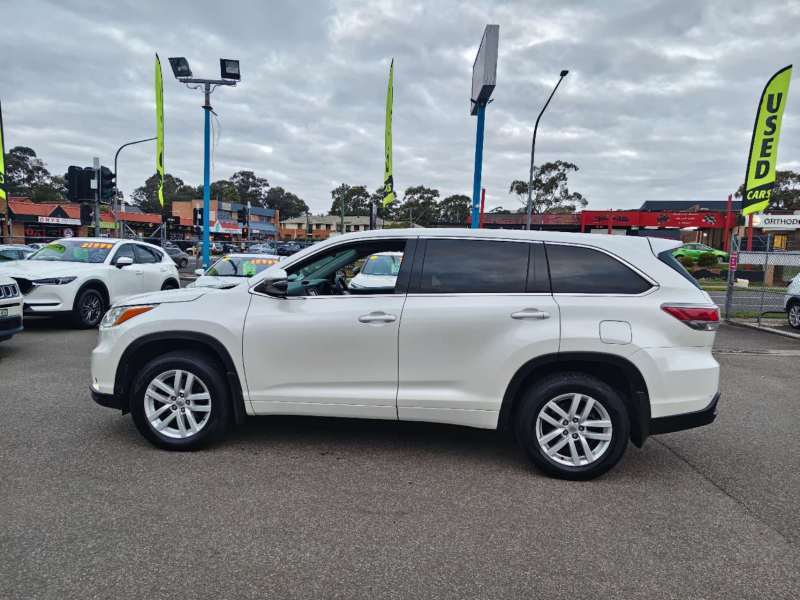 2014 TOYOTA KLUGER GX , 7seats, low kilometers, well maintained, $ 18999 Great family suv.