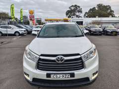 2014 TOYOTA KLUGER GX , 7seats, low kilometers, well maintained, $ 18999 Great family suv.