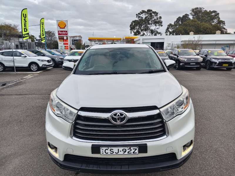 2014 TOYOTA KLUGER GX , 7seats, low kilometers, well maintained, $ 18999 Great family suv.