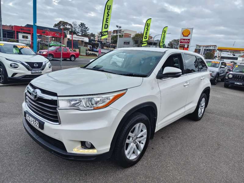 2014 TOYOTA KLUGER GX , 7seats, low kilometers, well maintained, $ 18999 Great family suv.