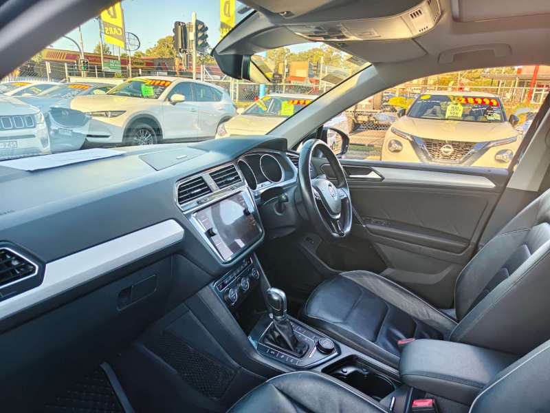2018 VOLKSWAGEN TIGUAN 132 TSI COMFORTLINE, Top of the range, $ 17999 Great car.