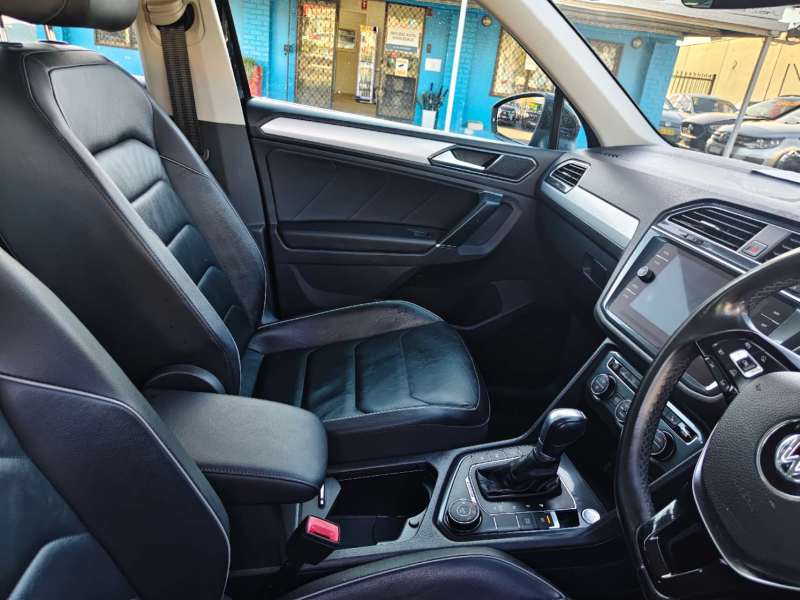2018 VOLKSWAGEN TIGUAN 132 TSI COMFORTLINE, Top of the range, $ 17999 Great car.