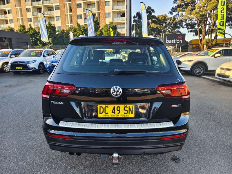 2018 VOLKSWAGEN TIGUAN 132 TSI COMFORTLINE, Top of the range, $ 17999 Great car.