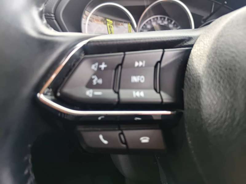 2017 Mazda Cx5 Touring, AWD, low kilometers, well maintained, $ 18999 Great car.
