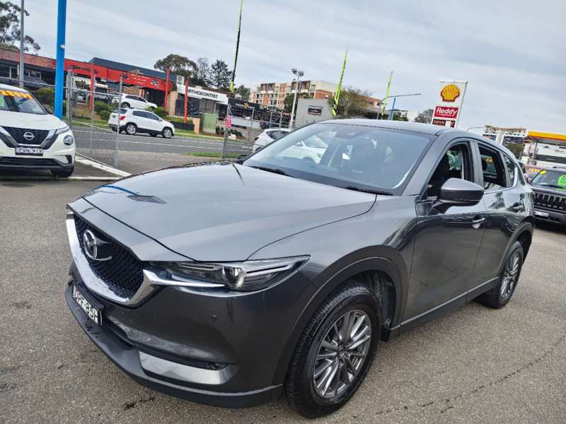 2017 Mazda Cx5 Touring, AWD, low kilometers, well maintained, $ 18999 Great car.