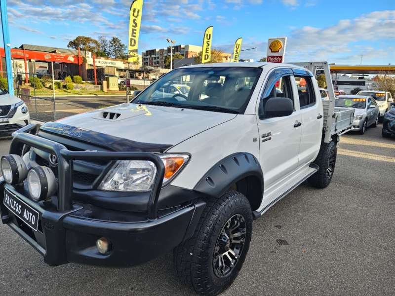 2007 TOYOTA HILUX SR (4x4), manual, well maintained, $ 14999 Ready for work.