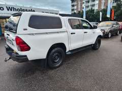 2020 TOYOTA HILUX SR (4x4), auto, well maintained, $ 27999 Cheap !!!