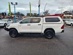 2020 TOYOTA HILUX SR (4x4), auto, well maintained, $ 27999 Cheap !!!