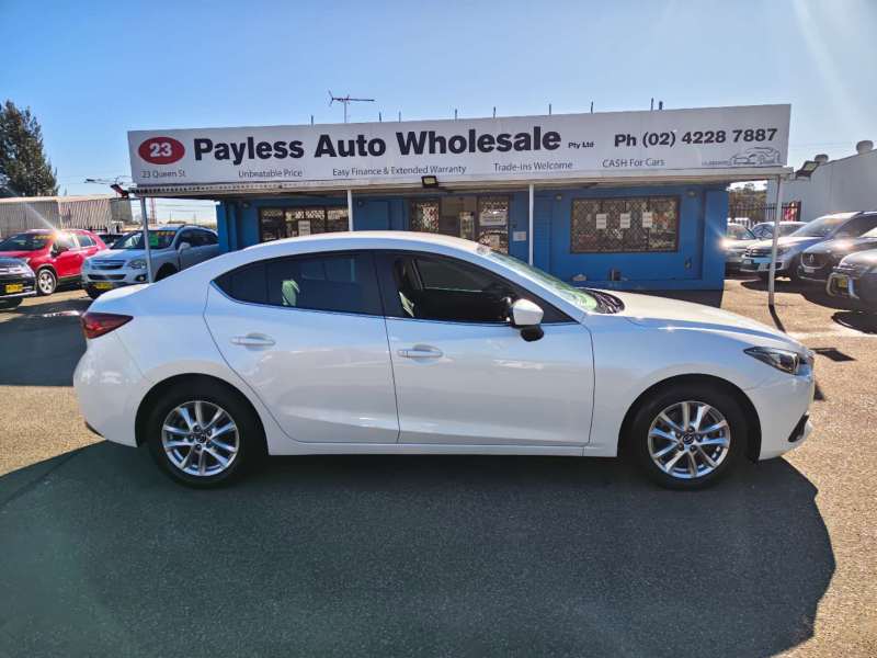 2014 MAZDA MAZDA3 TOURING, manual, low kilometers, $11999 Great 1st car.