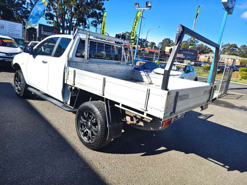2015 MAZDA BT-50 XT (4x4), Space Cab, Hard to find, Well maintaind, $ 17999 Ready for work. Active