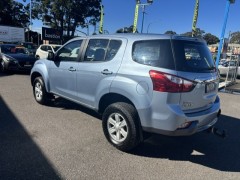 2015 ISUZU MU-X LS-M, Auto, 7Seater, 210061KMS, Well maintained, ON SALE FOR $17999