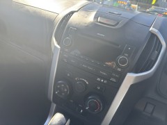 2015 ISUZU MU-X LS-M, Auto, 7Seater, 210061KMS, Well maintained, ON SALE FOR $17999