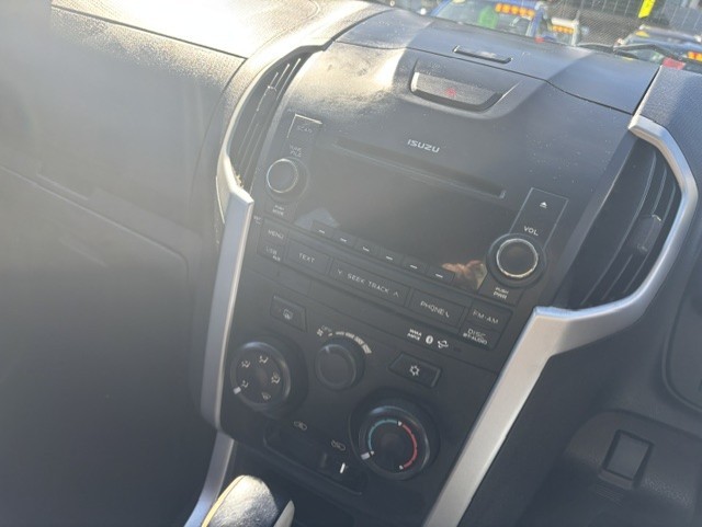 2015 ISUZU MU-X LS-M, Auto, 7Seater, 210061KMS, Well maintained, ON SALE FOR $17999