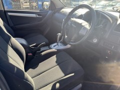 2015 ISUZU MU-X LS-M, Auto, 7Seater, 210061KMS, Well maintained, ON SALE FOR $17999