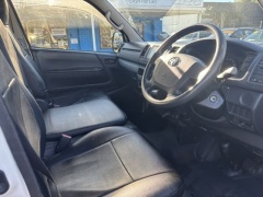2017 TOYOTA HIACE DX Auto, 109545KMS, 6Seater, ON SALE FOR $26999