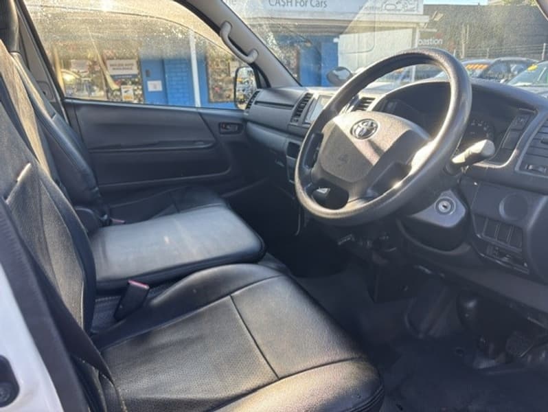 2017 TOYOTA HIACE DX Auto, 109545KMS, 6Seater, ON SALE FOR $26999