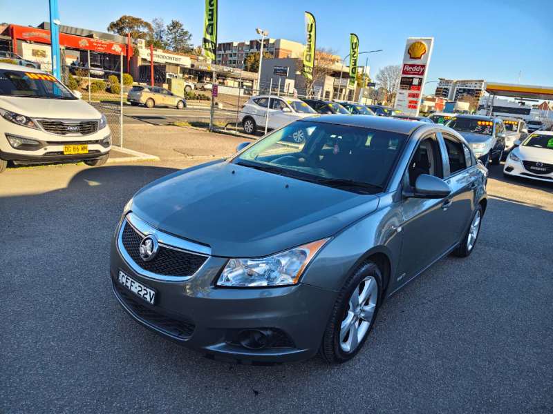 2011 HOLDEN CRUZE CD, auto, low kilometers, $ 4999 Cheap 1st car.
