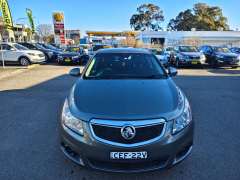 2011 HOLDEN CRUZE CD, auto, low kilometers, $ 4999 Cheap 1st car.