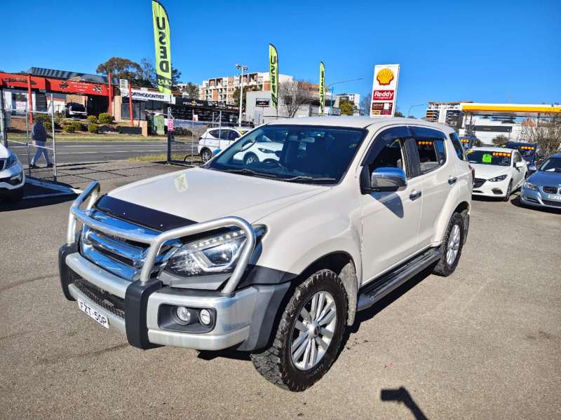 2018 ISUZU MU-X LS-U (4x4), 7seats, possibly the best you will find! $ 21999 Great family suv.