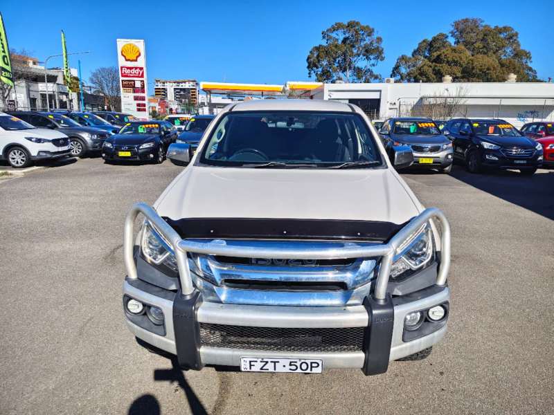2018 ISUZU MU-X LS-U (4x4), 7seats, possibly the best you will find! $ 21999 Great family suv.