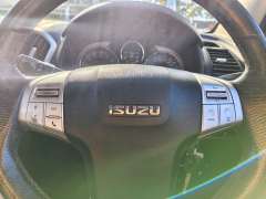 2018 ISUZU MU-X LS-U (4x4), 7seats, possibly the best you will find! $ 21999 Great family suv.