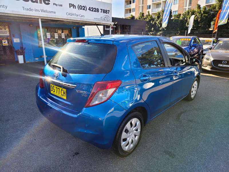 2012 TOYOTA YARIS YRS, 5doors, auto, only done 87865km! $ 11999 Cheap reliable 1st car.