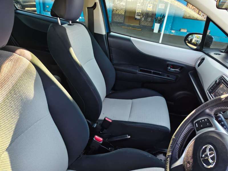 2012 TOYOTA YARIS YRS, 5doors, auto, only done 87865km! $ 11999 Cheap reliable 1st car.