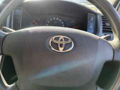 2015 TOYOTA HIACE DX, 6 seats, auto, low kilometers, well maintained, $ 23999 On special