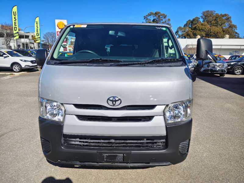 2015 TOYOTA HIACE DX, 6 seats, auto, low kilometers, well maintained, $ 23999 On special