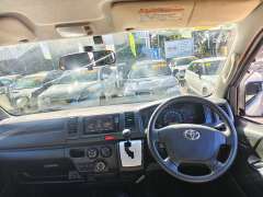 2015 TOYOTA HIACE DX, 6 seats, auto, low kilometers, well maintained, $ 23999 On special