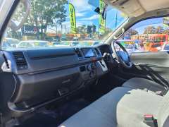 2015 TOYOTA HIACE DX, 6 seats, auto, low kilometers, well maintained, $ 23999 On special