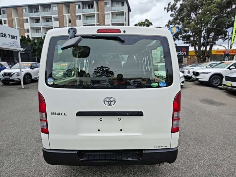 2019 TOYOTA HIACE DX, 6seats, auto, 55320km only, $ 28999 Ready for work.