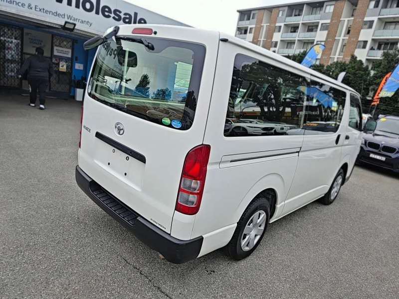2019 TOYOTA HIACE DX, 6seats, auto, 55320km only, $ 28999 Ready for work.