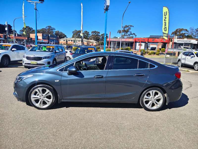 2019 HOLDEN ASTRA LTZ , auto, only 40348km! Top of the range, $ 12999 Nice looking car.
